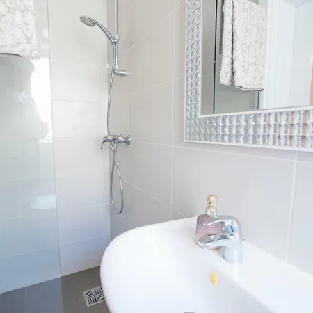 Apartment Spinola Bay's Nest - Elegant And Modern San Ġiljan